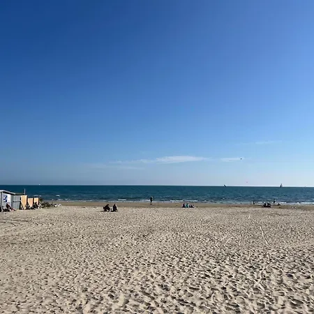 Sol-y-days, Sables D'or, Avec Piscine, Moderne Avec Balcon