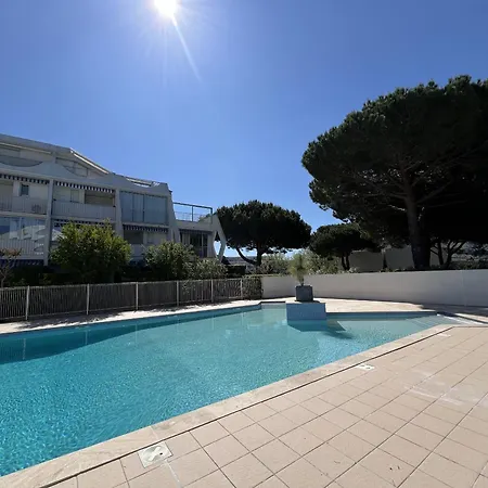 Апартаменты Sol-y-days, Sables D'or, Avec Piscine, Moderne Avec Balcon